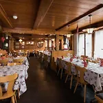 Hotel Restaurant Hirschen 3*