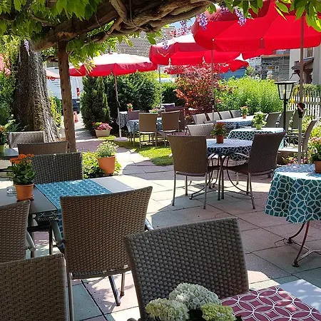 호텔 Restaurant Hirschen