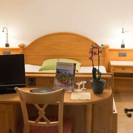 Szálloda Restaurant Hirschen Unterseen