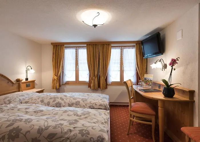 Hotel Restaurant Hirschen 3*