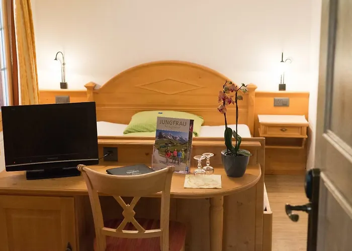 Hotel Restaurant Hirschen Unterseen