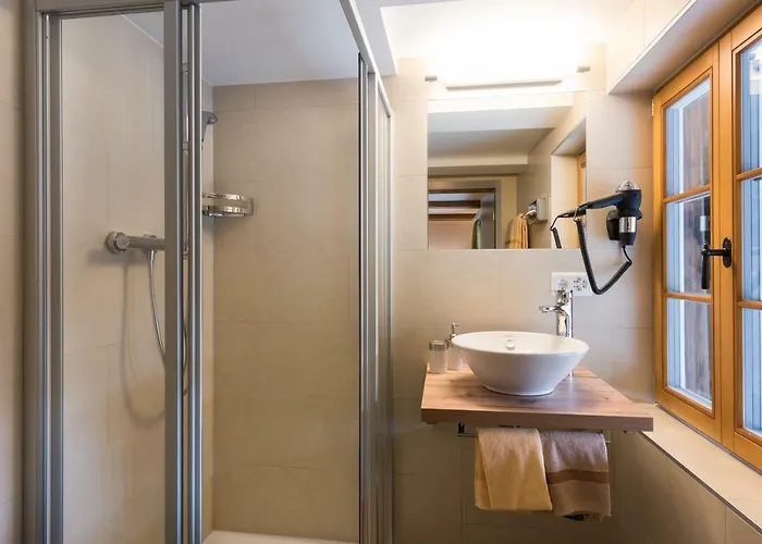 Hotel Restaurant Hirschen 3*